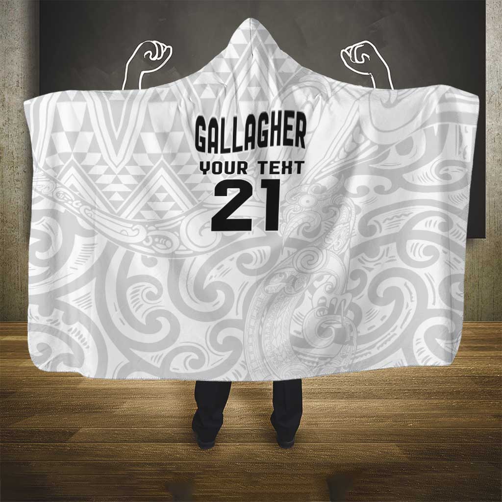 New Zealand Rangatira Custom Hooded Blanket All White Niho Taniwha Maori Tribal LT9 - Polynesian Pride