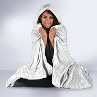 New Zealand Rangatira Custom Hooded Blanket All White Niho Taniwha Maori Tribal LT9 - Polynesian Pride