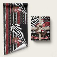 New Zealand Kiwi Santa Christmas Wrapping Paper He Wairua Kirihimete LT9 58" × 23" Black - Polynesian Pride