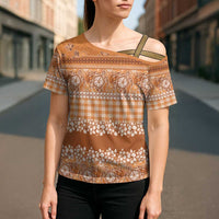 Hawaiian Hibiscus Honu Cross Shoulder Shirt Gold Mele Kalikimaka Palaka Spirit LT9 - Polynesian Pride