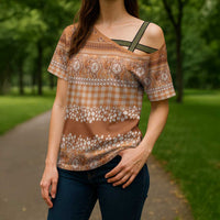 Hawaiian Hibiscus Honu Cross Shoulder Shirt Gold Mele Kalikimaka Palaka Spirit LT9 - Polynesian Pride