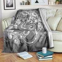 Aotearoa Maori Hei Tiki Blanket Kiwikiwi Kowhaiwhai Puhoro Motif