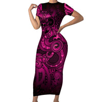 Aotearoa Maori Hei Tiki Short Sleeve Bodycon Dress Mawhero Kowhaiwhai Puhoro Motif LT9 Long Dress Pink - Polynesian Pride