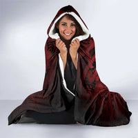Aotearoa Maori Hei Tiki Hooded Blanket Whero Kowhaiwhai Puhoro Motif LT9 - Polynesian Pride