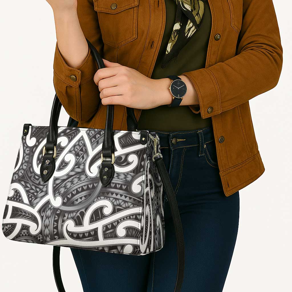 Aotearoa Maori Kowhaiwhai Leather Bag Kiwikiwi Puhoro and Patiki LT9 - Polynesian Pride