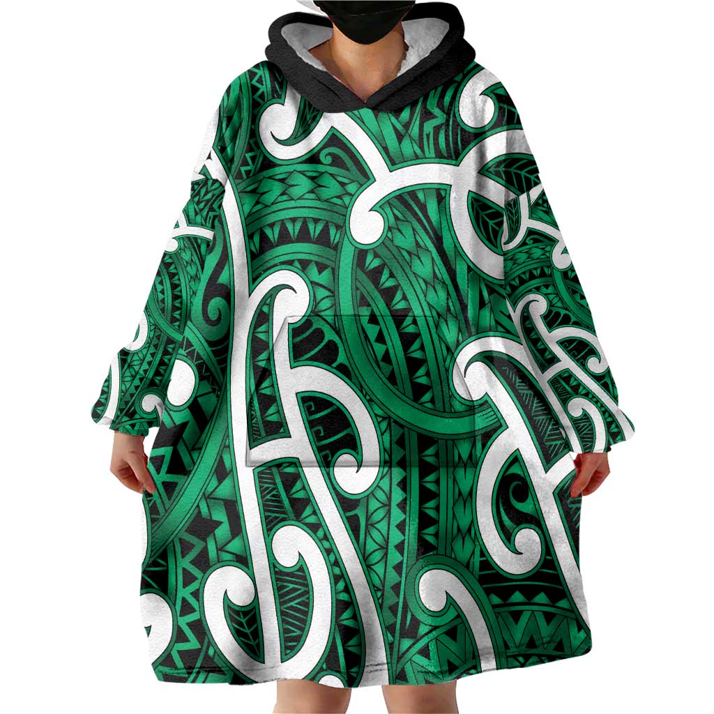 Aotearoa Maori Kowhaiwhai Wearable Blanket Hoodie Kakariki Puhoro and Patiki LT9 - Polynesian Pride