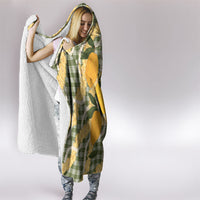 Uliuli Ahiahia Hawaiian Mango Palaka Hooded Blanket Aloha Hibiscus Pikake Lei LT9 - Polynesian Pride