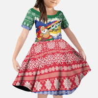 Personalised Torba Joyeux Noel Family Matching Off Shoulder Maxi Dress and Hawaiian Shirt Proud To Be a Ni-Van Sand Drawing Art LT9 Daughter's Dress Green - Polynesian Pride