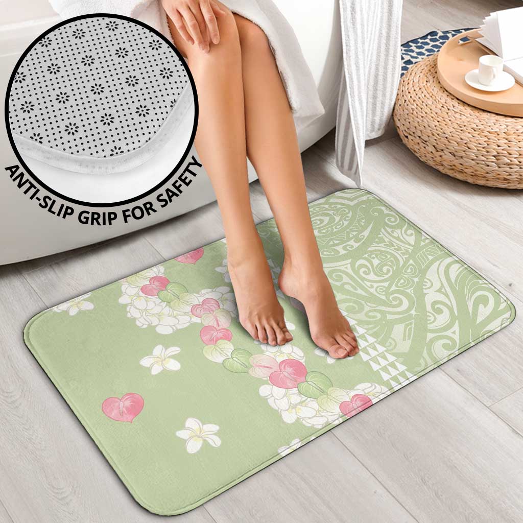 Leaf Green Hawaii Anthurium Plumeria Lei Bathroom Set