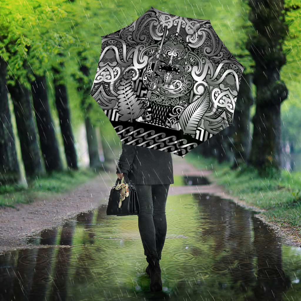 New Zealand Taiaha Maori Umbrella Kiwikiwi Minimalist Silver Fern Tukutuku Motif LT9 - Polynesian Pride