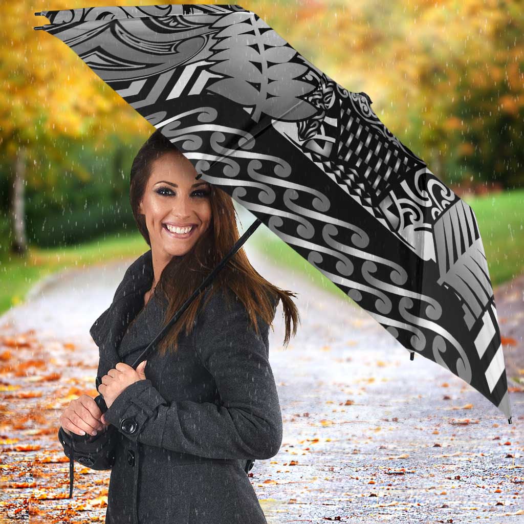 New Zealand Taiaha Maori Umbrella Kiwikiwi Minimalist Silver Fern Tukutuku Motif LT9 - Polynesian Pride