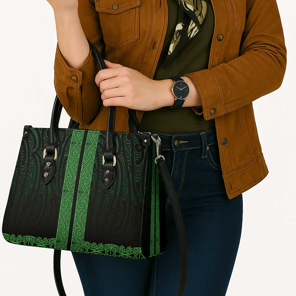 New Zealand Maori Kowhaiwhai Leather Bag Kakariki Maui and Mangopare LT9 - Polynesian Pride