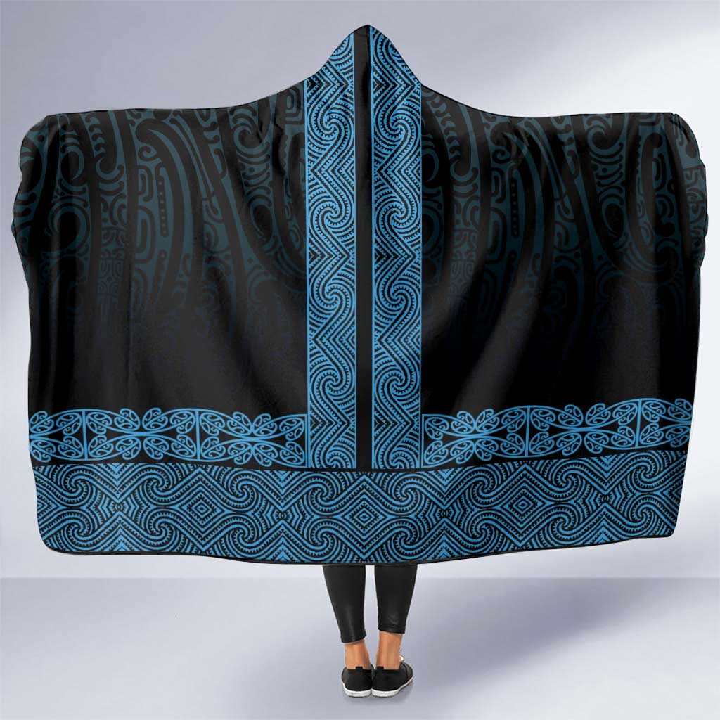 New Zealand Maori Kowhaiwhai Hooded Blanket Kikorangi Maui and Mangopare LT9 One Size Blue - Polynesian Pride