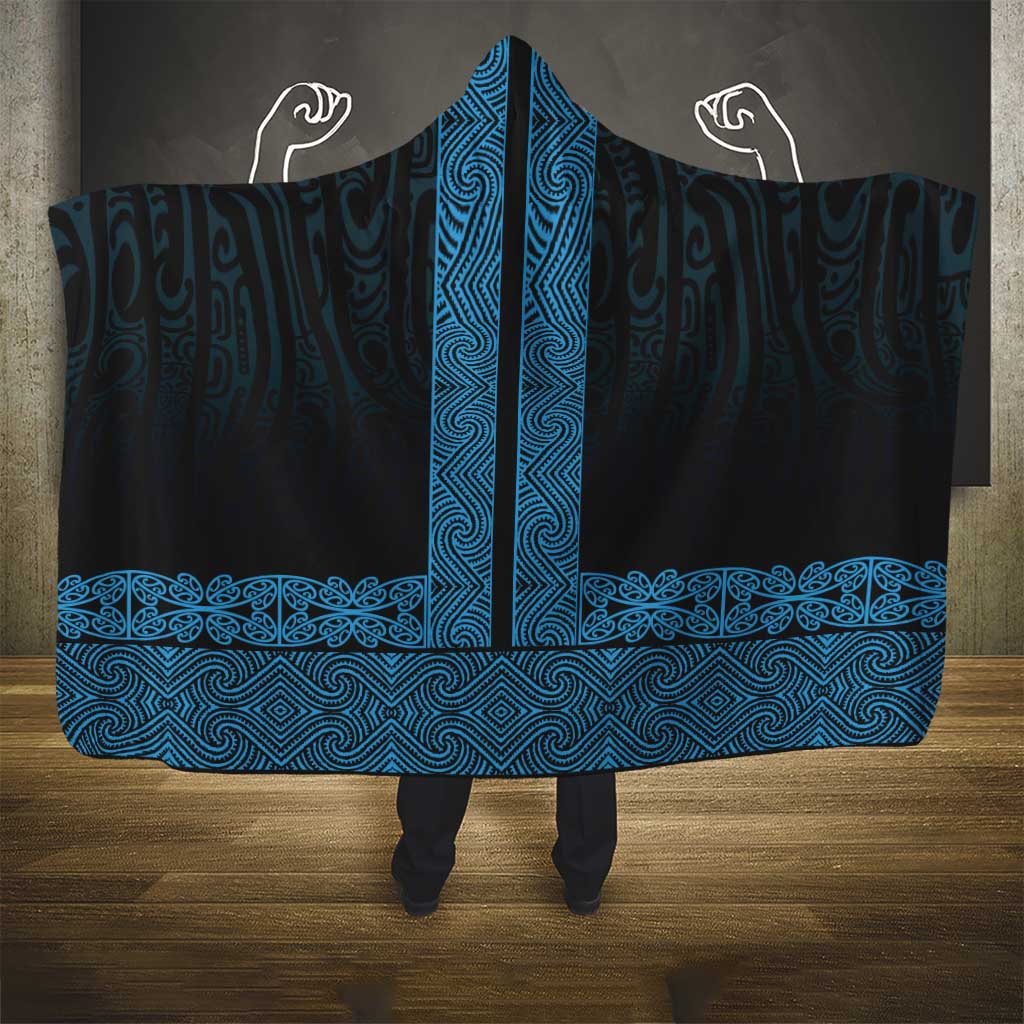 New Zealand Maori Kowhaiwhai Hooded Blanket Kikorangi Maui and Mangopare LT9 - Polynesian Pride