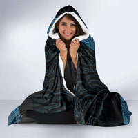 New Zealand Maori Kowhaiwhai Hooded Blanket Kikorangi Maui and Mangopare LT9 - Polynesian Pride