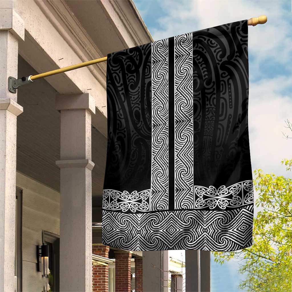 New Zealand Maori Kowhaiwhai Garden Flag Pango Maui and Mangopare LT9 House Flag Black - Polynesian Pride