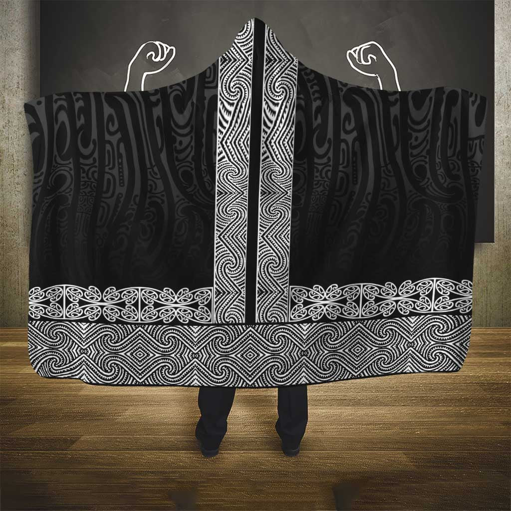 New Zealand Maori Kowhaiwhai Hooded Blanket Pango Maui and Mangopare LT9 - Polynesian Pride
