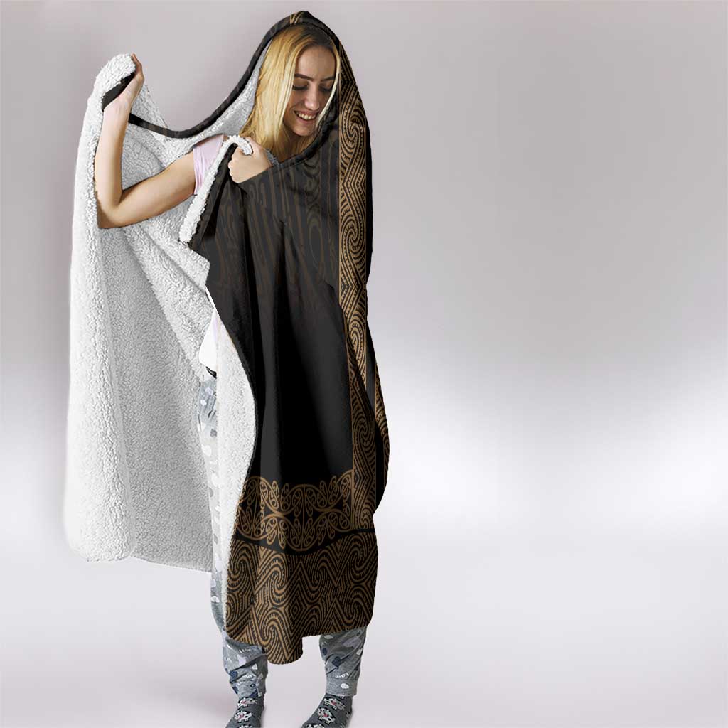 New Zealand Maori Kowhaiwhai Hooded Blanket Parauri Maui and Mangopare LT9 - Polynesian Pride
