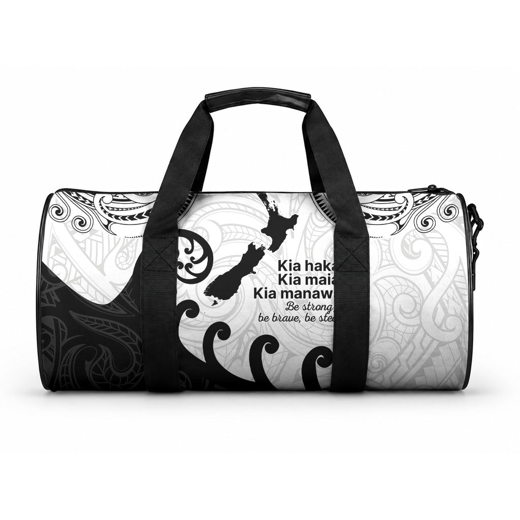 Kia Haka Maori language Duffle Bag Te Reo Maori Inspired Art LT9 One size white - Polynesian Pride