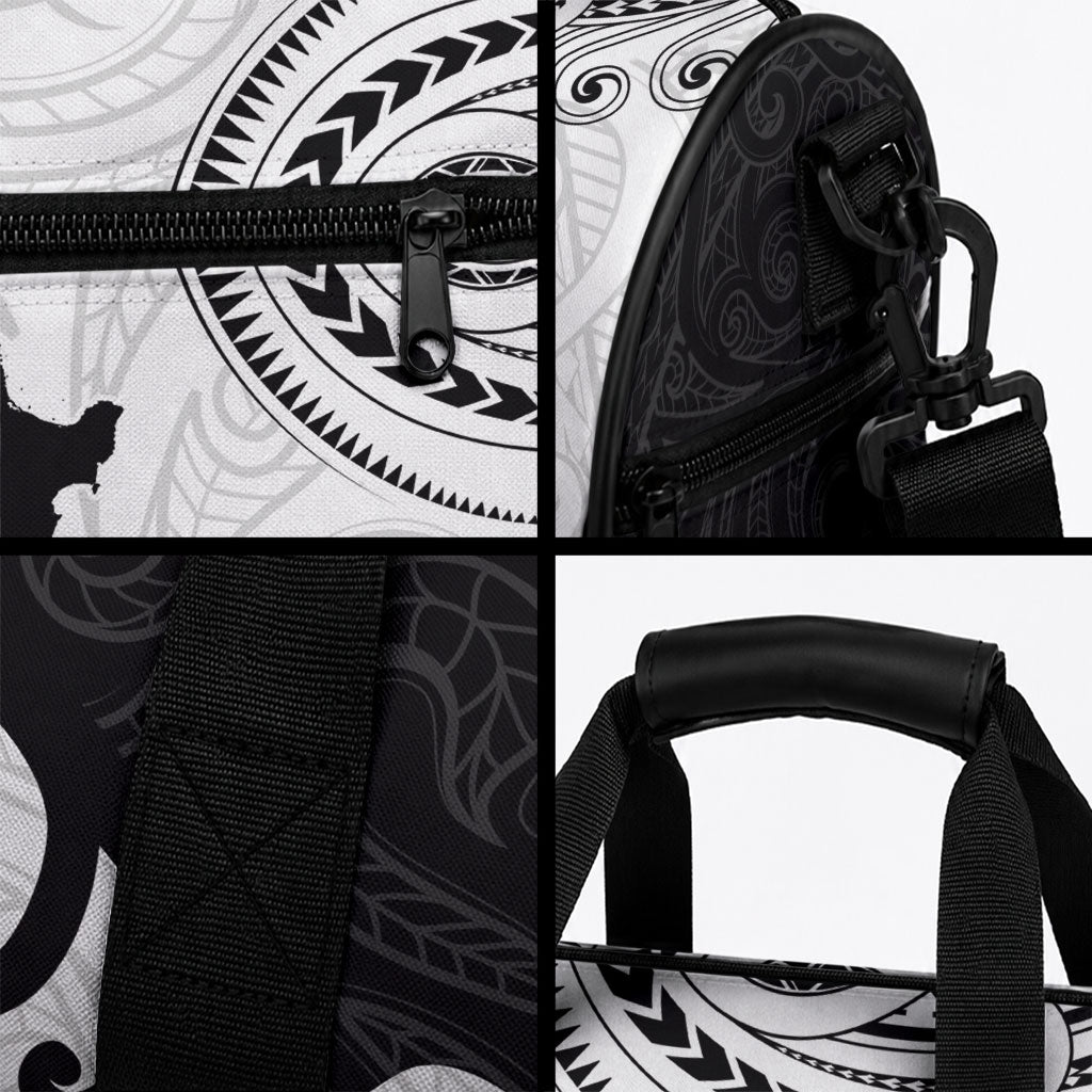 Kia Haka Maori language Duffle Bag Te Reo Maori Inspired Art LT9 - Polynesian Pride