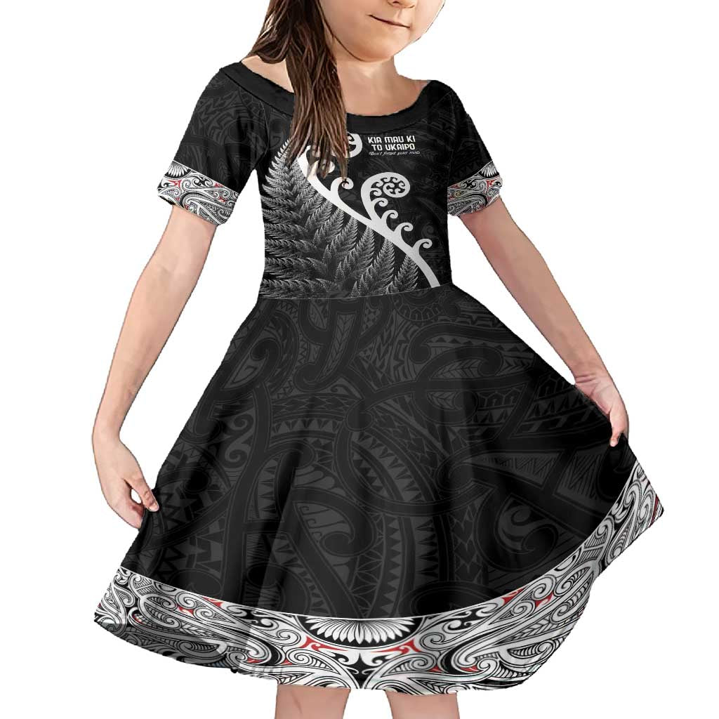 Kia Mau Ki To Ukaipo Family Matching Summer Maxi Dress and Hawaiian Shirt Te Reo Maori Koru Fern Art LT9 Daughter's Dress Black - Polynesian Pride