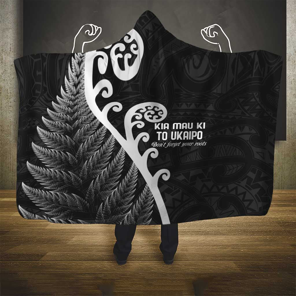 Kia Mau Ki To Ukaipo Hooded Blanket Te Reo Maori Koru Fern Art LT9 - Polynesian Pride