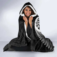 Kia Mau Ki To Ukaipo Hooded Blanket Te Reo Maori Koru Fern Art LT9 - Polynesian Pride