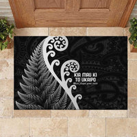 Kia Mau Ki To Ukaipo Rubber Doormat Te Reo Maori Koru Fern Art LT9 Black - Polynesian Pride