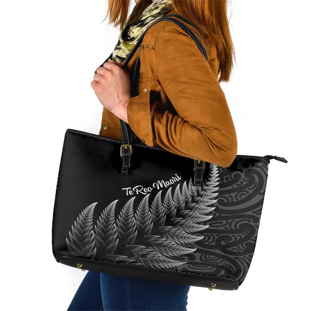 New Zealand Te Reo Mori Leather Tote Bag Simple Black Fern LT9 Black - Polynesian Pride