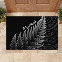 New Zealand Te Reo Māori Rubber Doormat Simple Black Fern