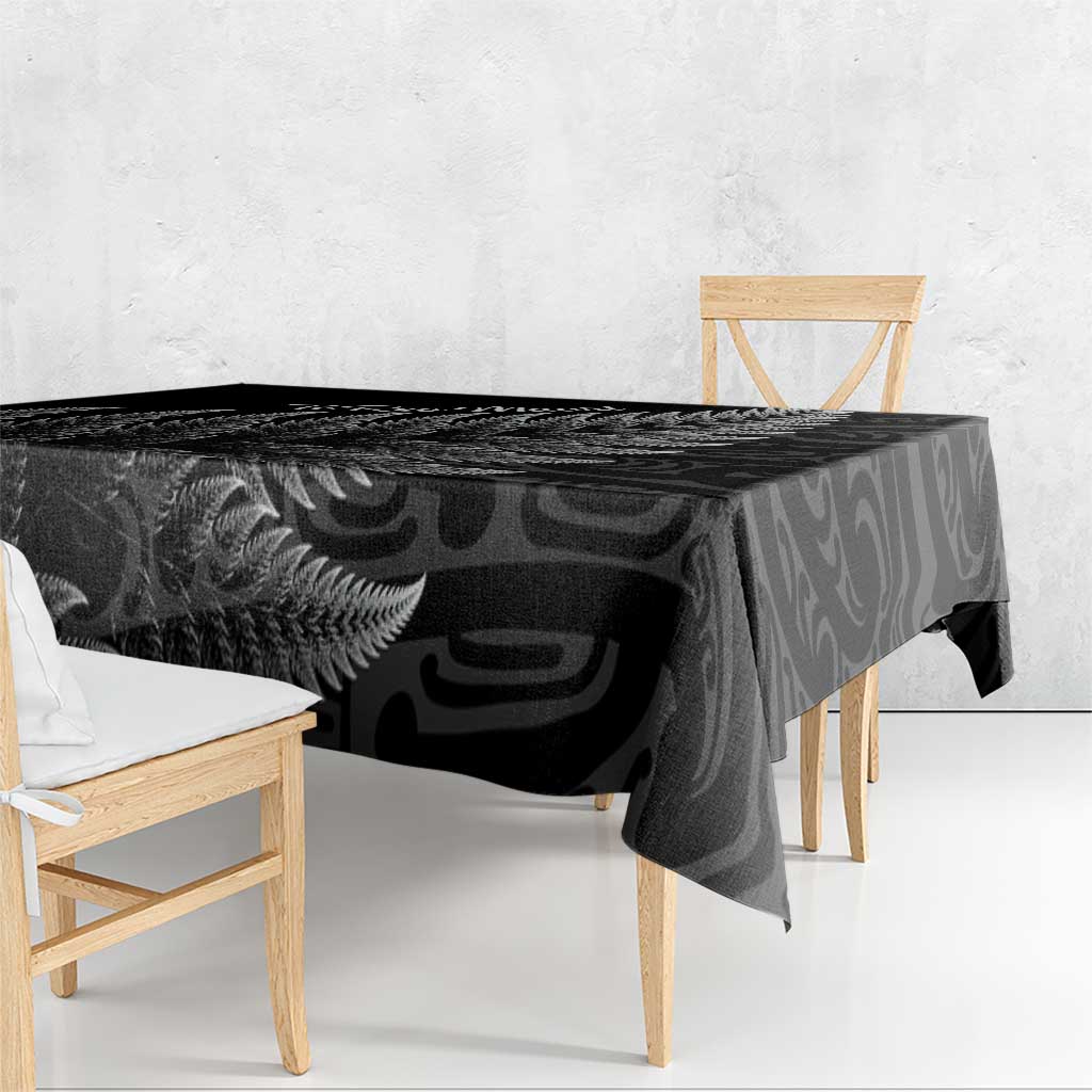 New Zealand Te Reo Mori Tablecloth Simple Black Fern LT9 - Polynesian Pride