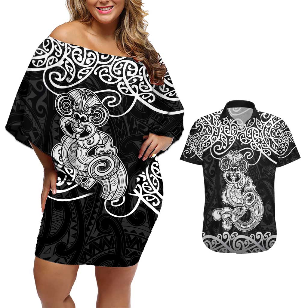 Te Reo Maori Tiki Inspired Art Couples Matching Off Shoulder Short Dress and Hawaiian Shirt LT9 Black - Polynesian Pride