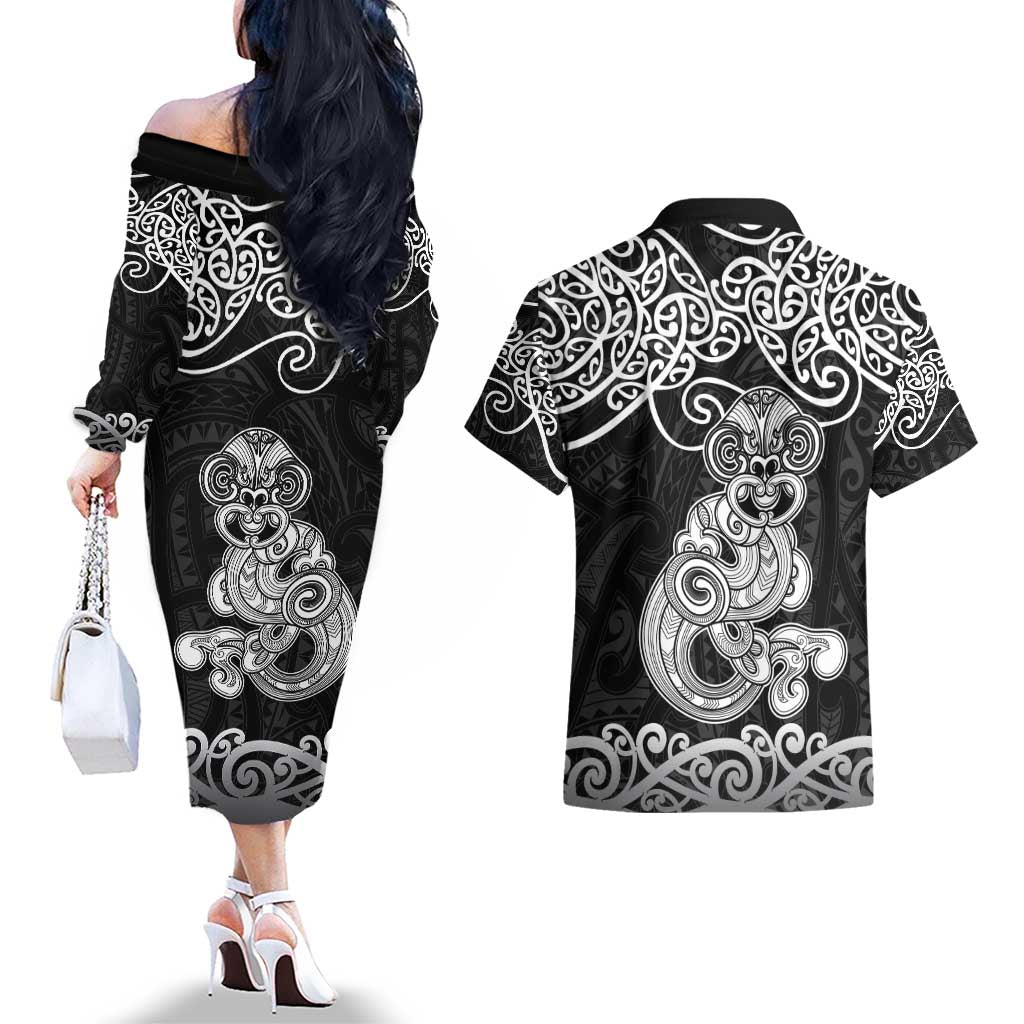 Te Reo Maori Tiki Inspired Art Couples Matching Off The Shoulder Long Sleeve Dress and Hawaiian Shirt LT9 - Polynesian Pride