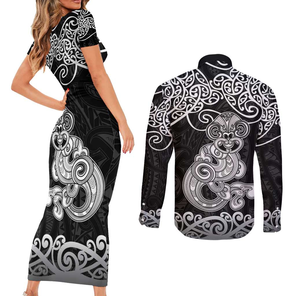 Te Reo Maori Tiki Inspired Art Couples Matching Short Sleeve Bodycon Dress and Long Sleeve Button Shirt LT9 - Polynesian Pride