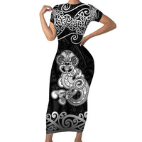Te Reo Maori Tiki Inspired Art Family Matching Short Sleeve Bodycon Dress and Hawaiian Shirt LT9 Mom's Dress Black - Polynesian Pride