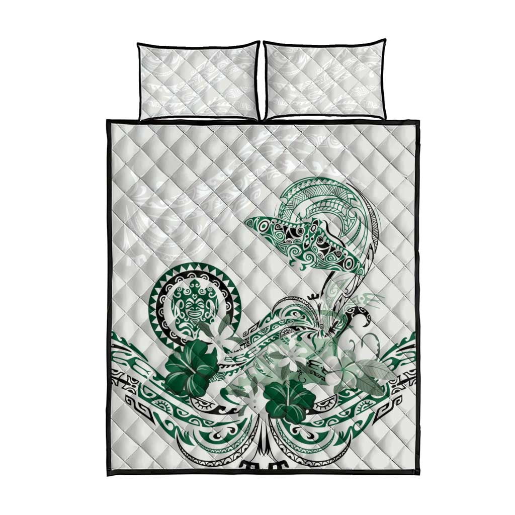 Polynesian Manta Ray Quilt Bed Set Green Floral Turtle Tattoo - Polynesian Pride