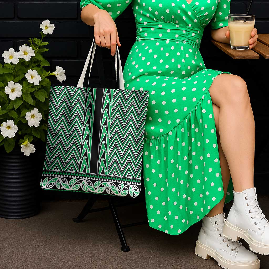 New Zealand Maori Niho Taniwha Tote Bag Kakariki Mangopare and Puhoro Pattern - Polynesian Pride