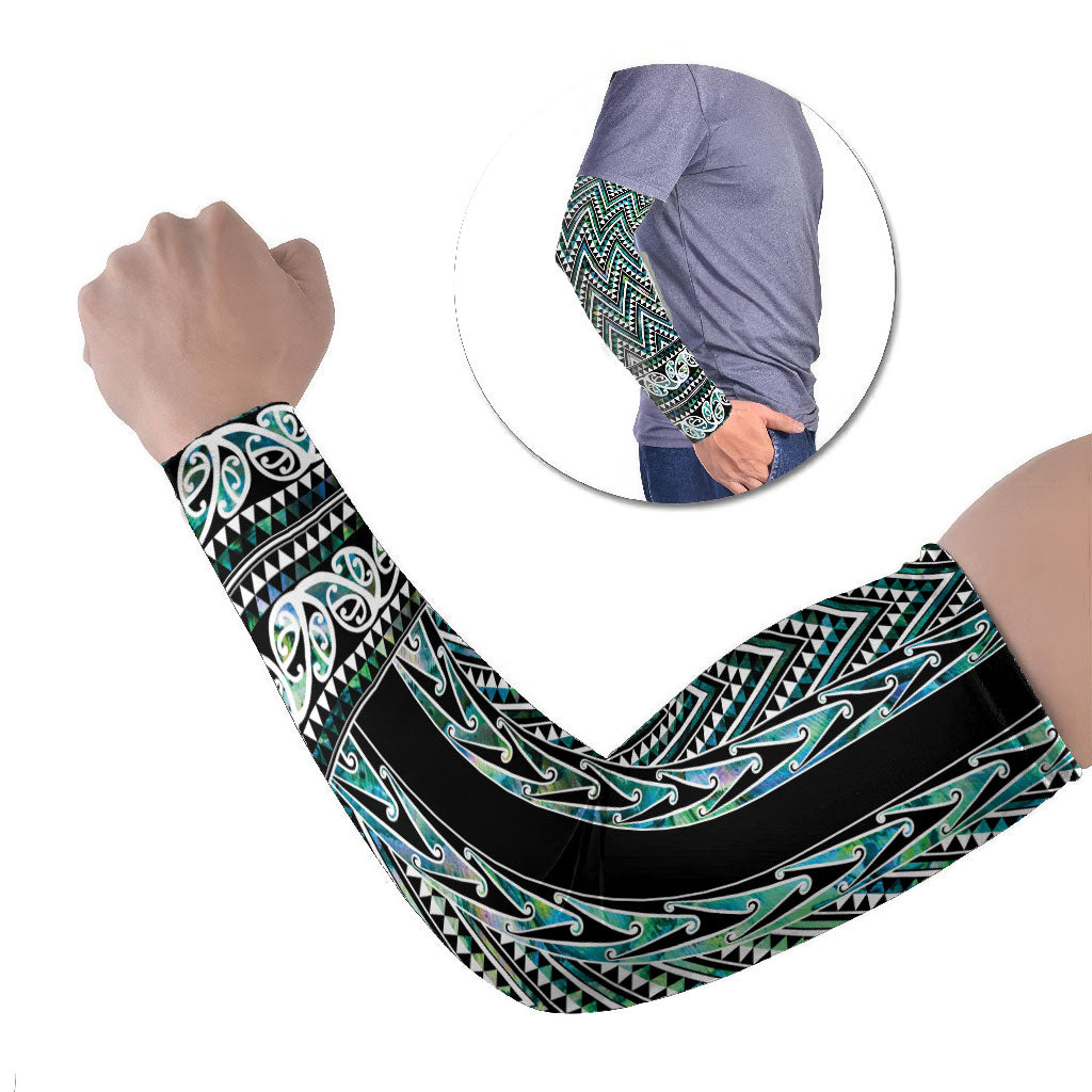 New Zealand Maori Niho Taniwha Arm Sleeves Papua Shell - Mangopare Puhoro Pattern LT9 Set of 2 Green - Polynesian Pride