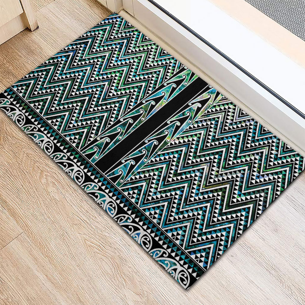 New Zealand Maori Niho Taniwha Rubber Doormat Papua Shell - Mangopare Puhoro Pattern