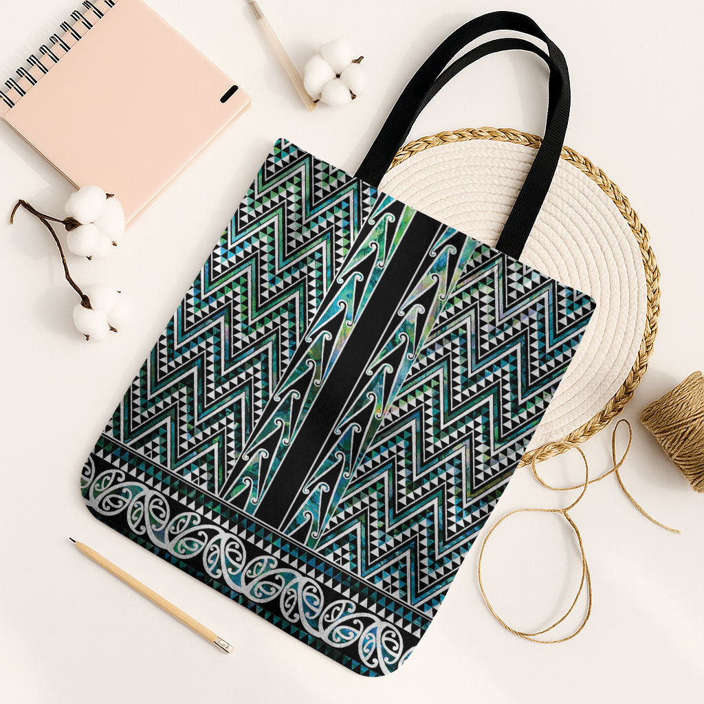 New Zealand Maori Niho Taniwha Tote Bag Papua Shell - Mangopare Puhoro Pattern LT9 Black Strap One Size Green - Polynesian Pride