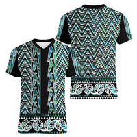 New Zealand Maori Niho Taniwha Women V-Neck T-Shirt Papua Shell - Mangopare Puhoro Pattern