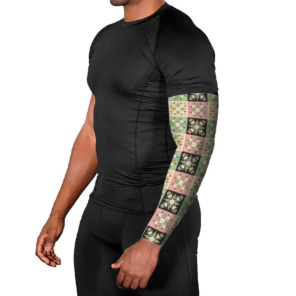 Seamless Pattern Maile and Pikake Lei Arm Sleeves Squares Maile Leaf - Polynesian Pride