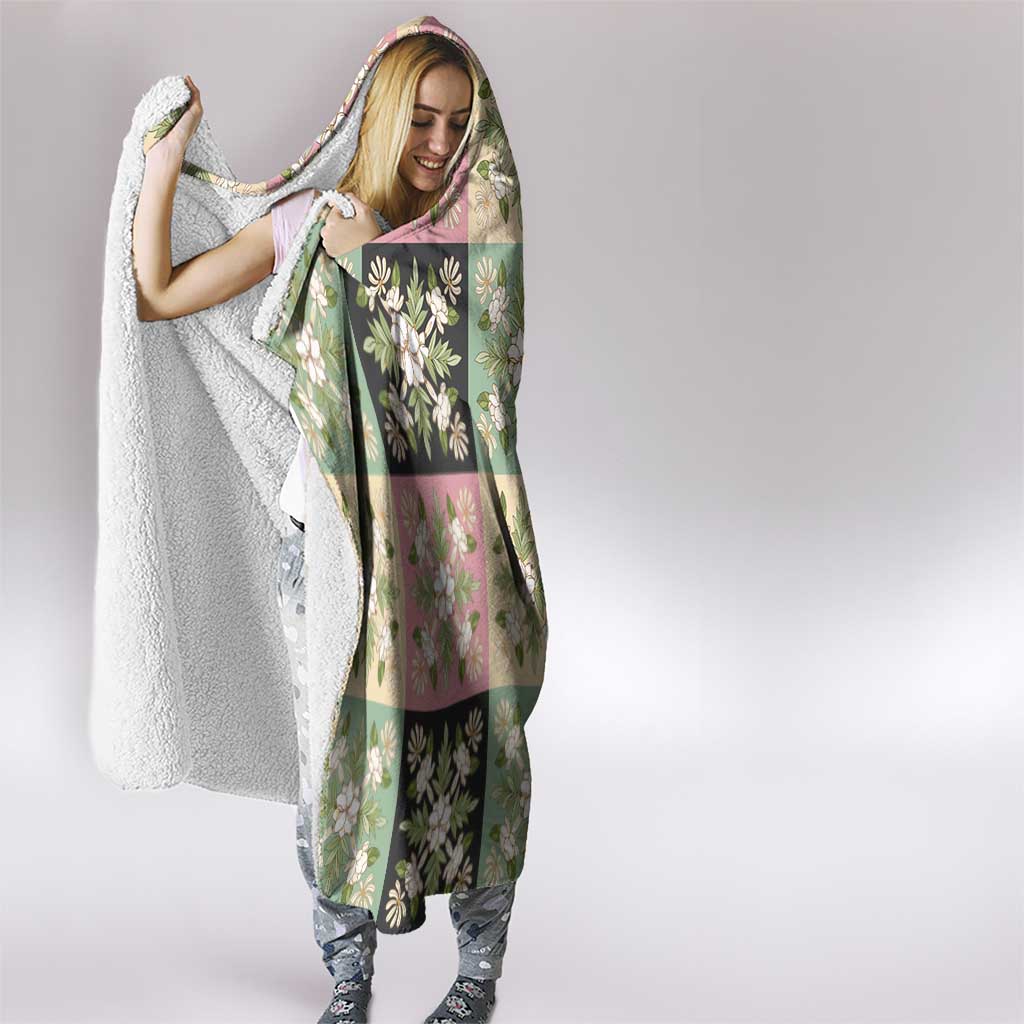 Seamless Pattern Maile and Pikake Lei Hooded Blanket Squares Maile Leaf - Polynesian Pride