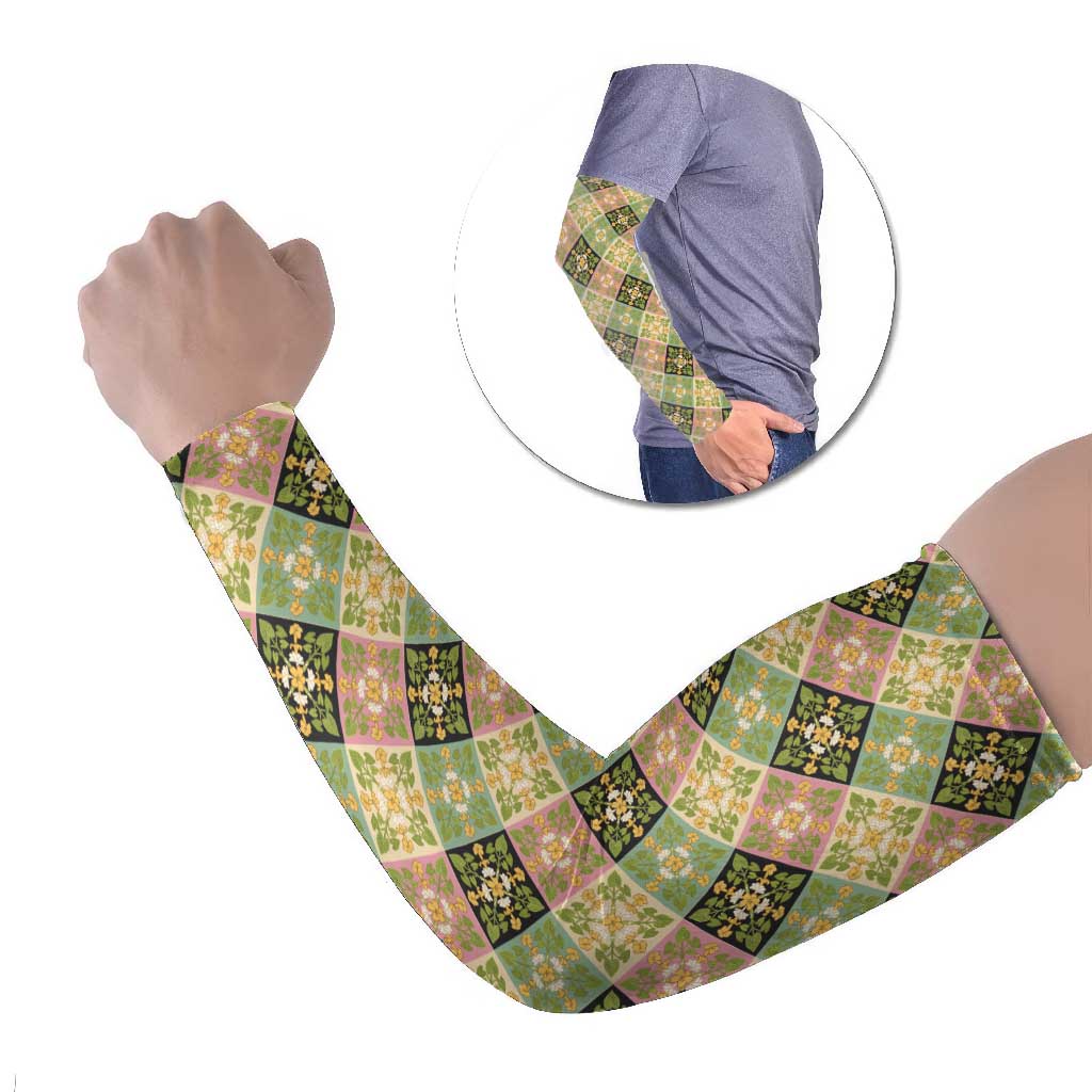 Seamless Pattern Puakenikeni and Kalo Arm Sleeves - Polynesian Pride