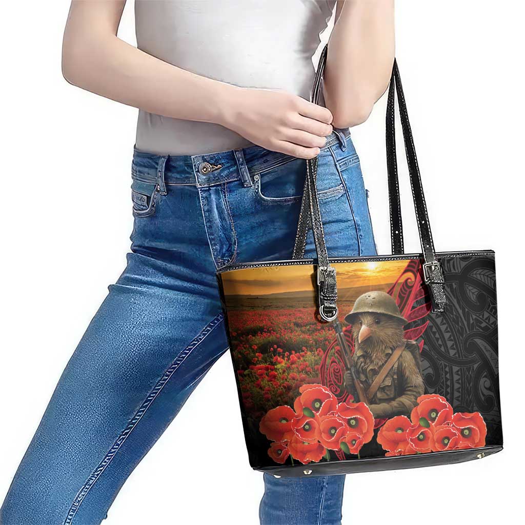 Maori Kiwi Soldier Fern Tattoo ANZAC Day Leather Tote Bag Lest We Forget