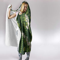 Mokihana Maile and Ilima Leis Hooded Blanket Omaʻomaʻo Hawaiian Tapa Quilt Pattern - Polynesian Pride