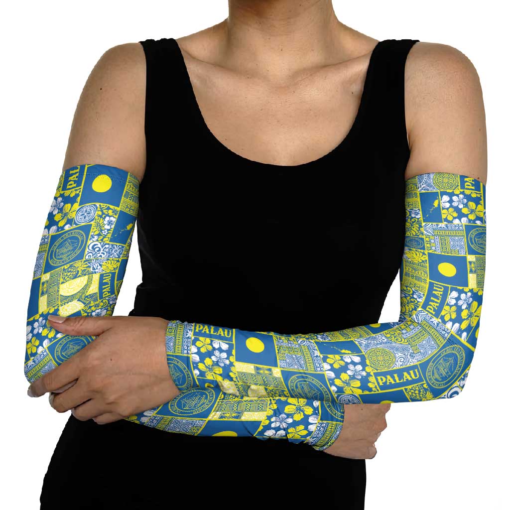 Palau Ungil Kurismas Arm Sleeves Pacific Patchwork Xmas Vibes - Polynesian Pride