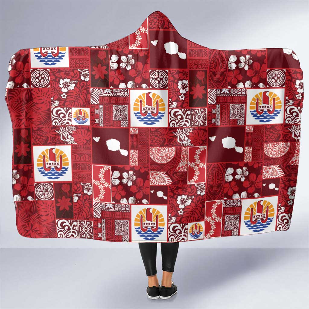 Tahiti Oaoa I Teie Noera Hooded Blanket Pacific Patchwork Xmas Vibes LT9 One Size Red - Polynesian Pride