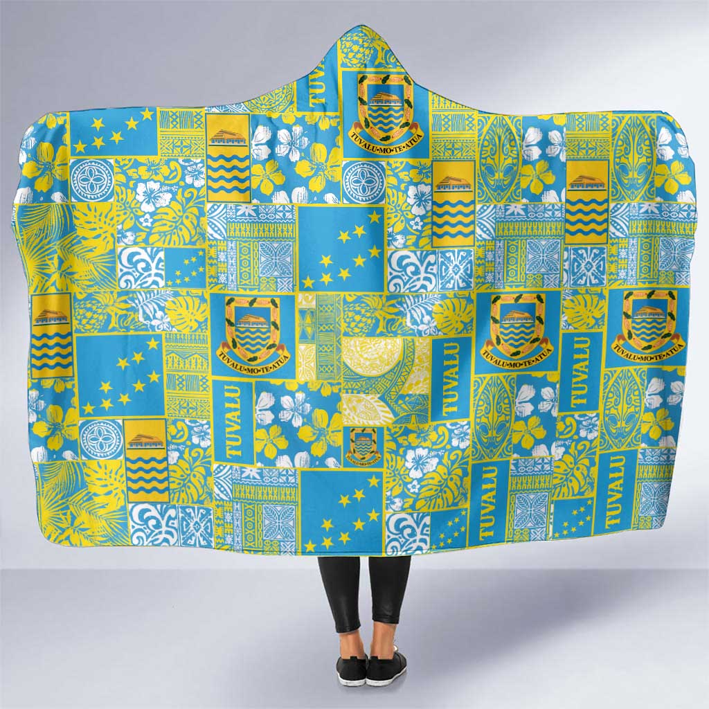 Tuvalu Manuia te Kilisimasi Hooded Blanket Pacific Patchwork Xmas Vibes LT9 One Size Green - Polynesian Pride