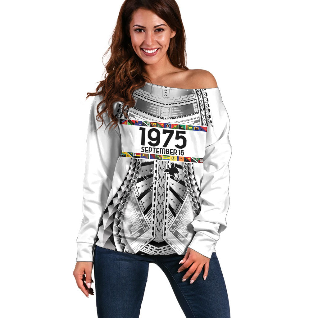 Independen Stet bilong Papua Niugini 1975 Off Shoulder Sweater White Tribal Papua New Guinea Province Flag LT9 Women White - Polynesian Pride